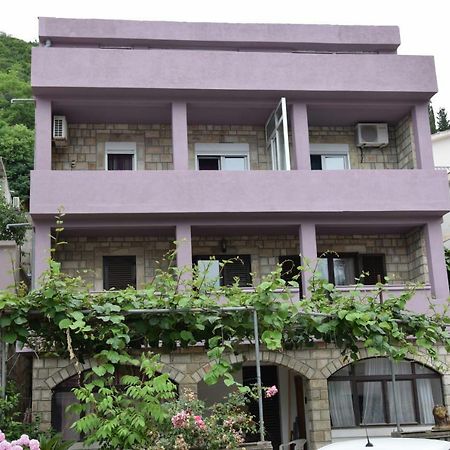 בודווה Apartman Becir מראה חיצוני תמונה