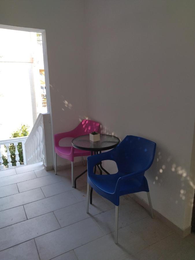 בודווה Apartman Becir מראה חיצוני תמונה