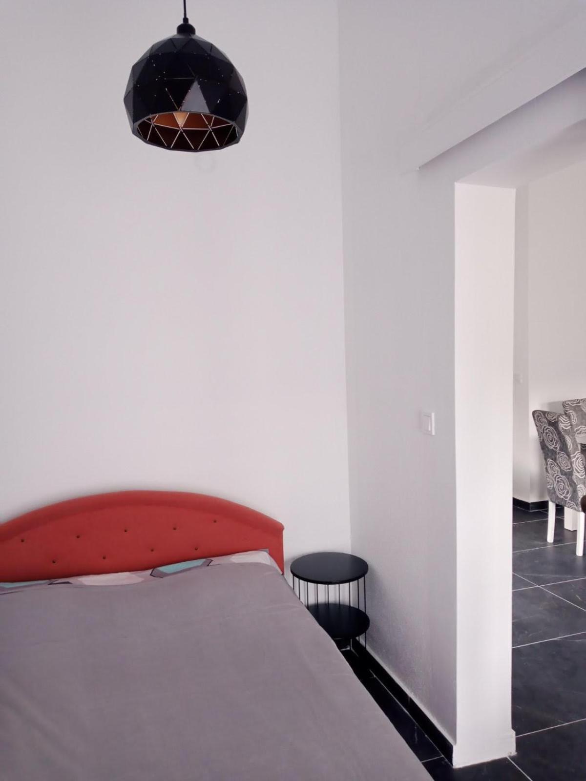 בודווה Apartman Becir מראה חיצוני תמונה