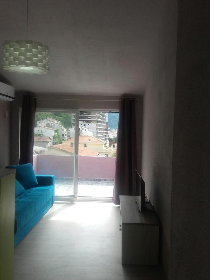 בודווה Apartman Becir מראה חיצוני תמונה