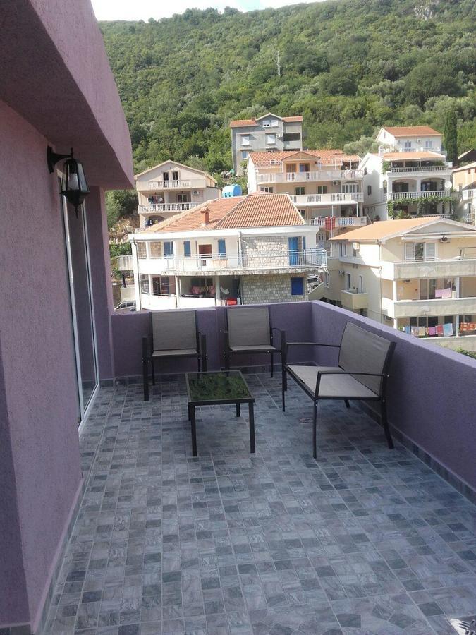 בודווה Apartman Becir מראה חיצוני תמונה